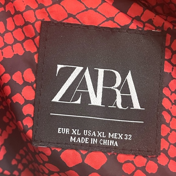New w/o Tag Zara Snake Print Puffer Jacket With Hood Size XLarge Ref 4968 020 - Picture 8 of 9